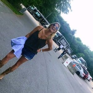 Meet your Posher, Jaclyn